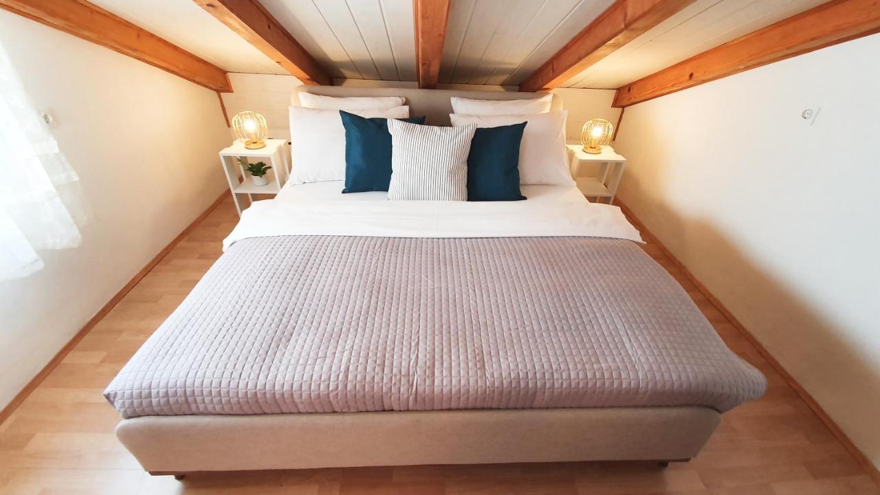 Breathtaking Seaview App Barac On Separated Floor Crikvenica Bagian luar foto