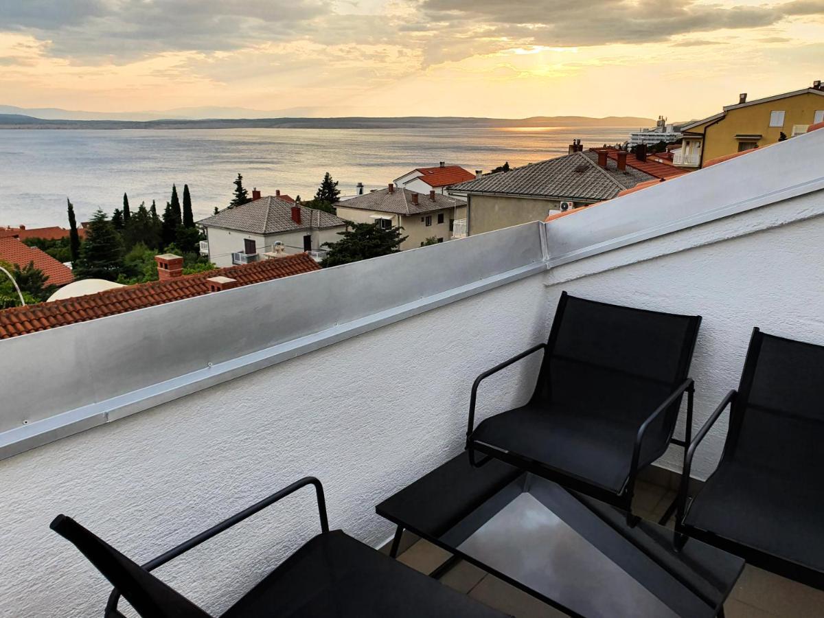 Breathtaking Seaview App Barac On Separated Floor Crikvenica Bagian luar foto
